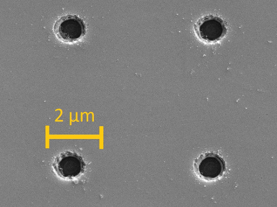 1.7 µm Mikrobohrung