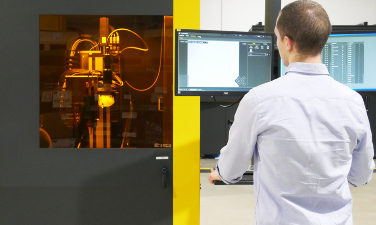 agile Softwareentwicklung, Lasermaschinenbau, Laseranlage, Lasermikrobearbeitung