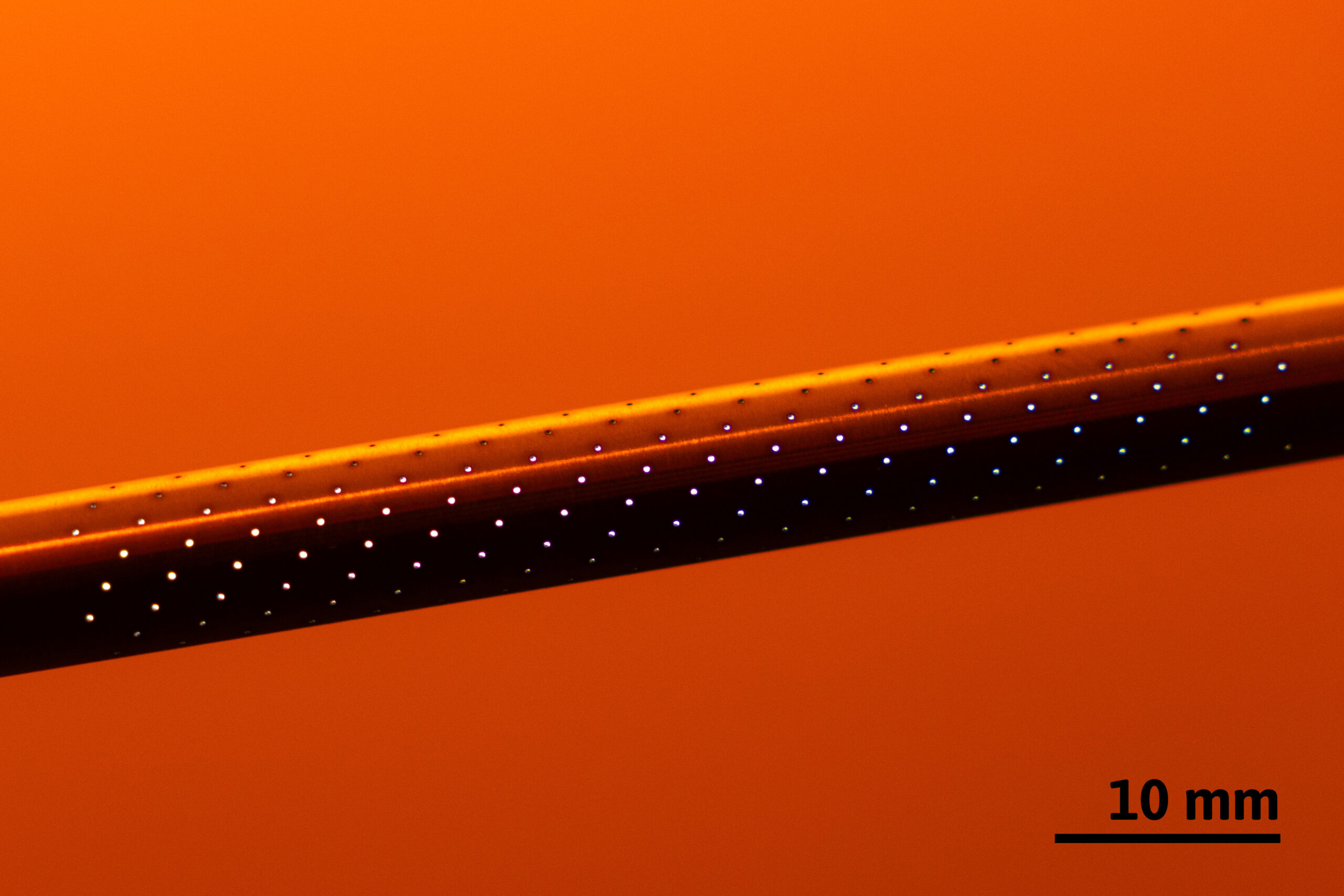 Lasergebohrtes Alu-Röhrchen