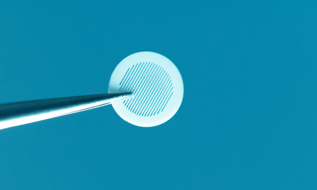 Laserwendelbohren in Keramik